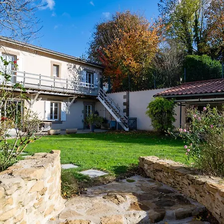 Semesterbostad La Combe Verte Avec Piscine Claveyson